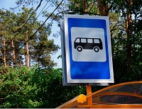 Что следует знать водителю о знаке остановки общественного транспорта