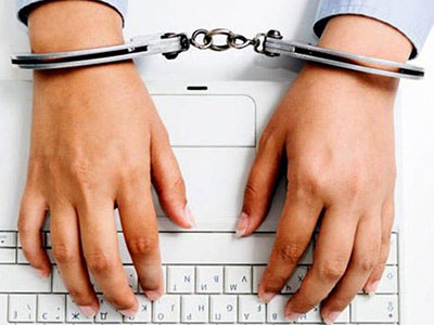 Закон о оскорблениях властей в Интернете: штрафы